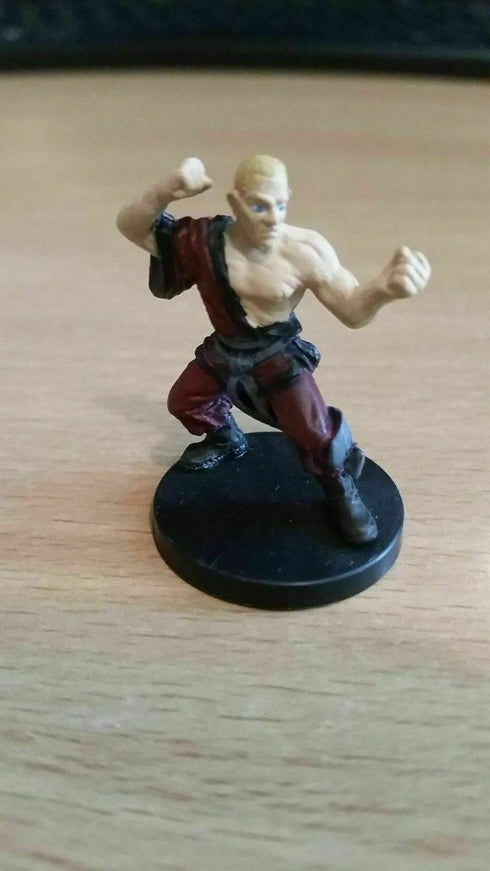 Scarlet Brotherhood Monk - Giants of Legend -Dungeons & Dragons Mini (DDM) - #39